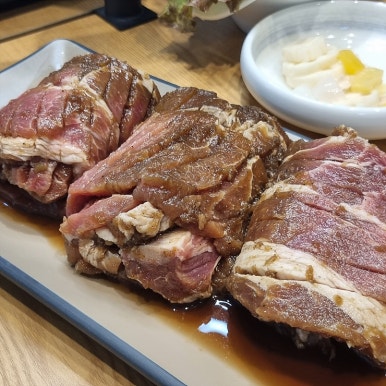 야돼지다 이미지
