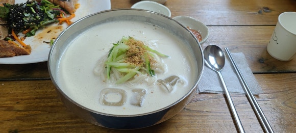 올레길에국수잔치 이미지