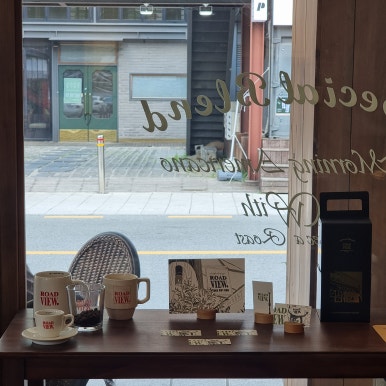 커피로드뷰 광주동명점 이미지