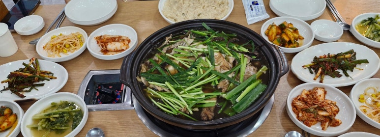 참일능이버섯백숙 이미지