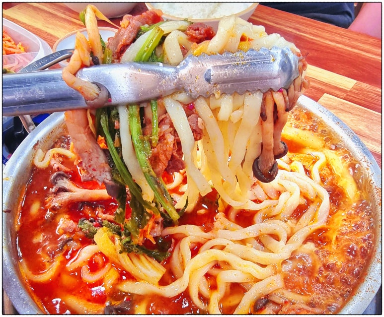 주남얼큰샤브칼국수 이미지