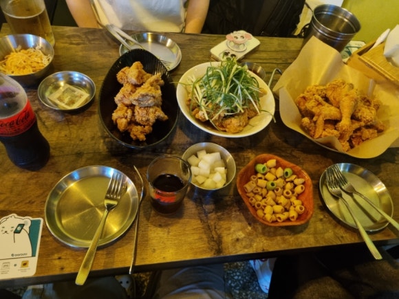 윤사부치킨 이미지