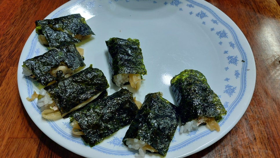 오늘은 김밥 이미지
