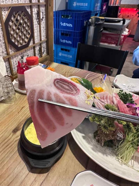 머리좋은참치 이미지