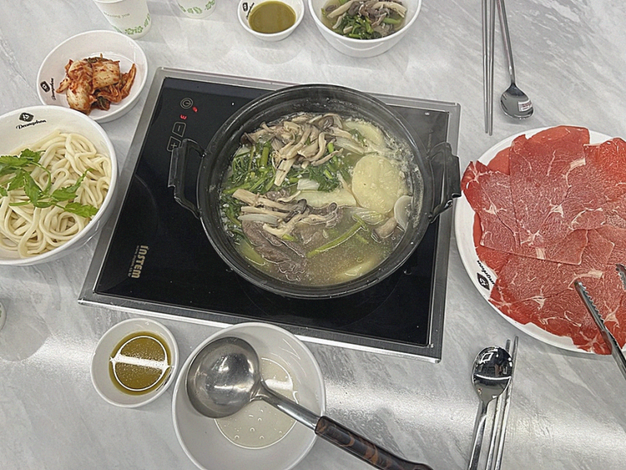 등촌샤브칼국수 이미지