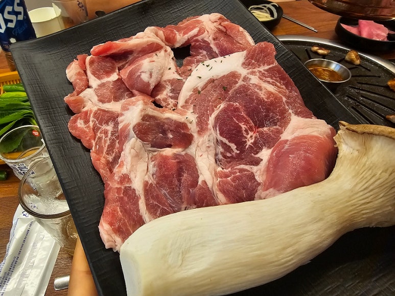 생꼬들목살 이미지