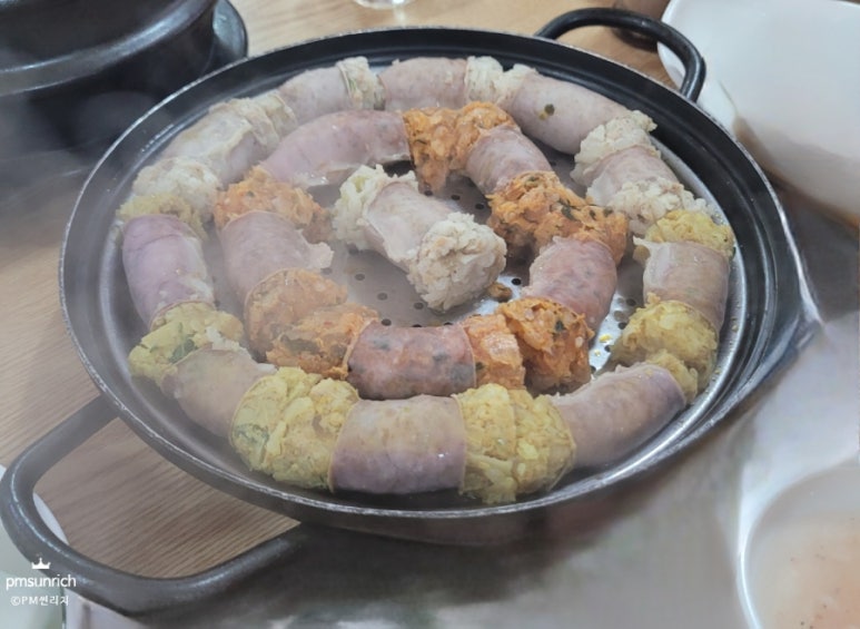 초석잠상황버섯삼계탕 이미지