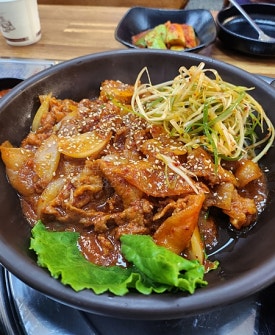 북항숯불뒷고기묵은지찜 이미지