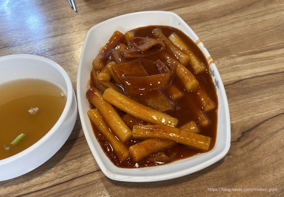 흥이네떡볶이 이미지