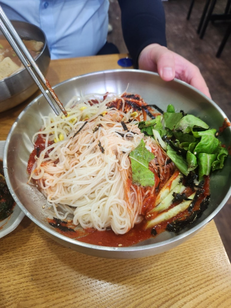 신흥잔치국수 이미지
