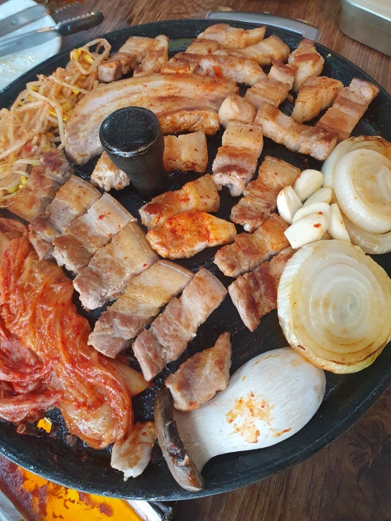 솥뚜껑삼겹살 이미지