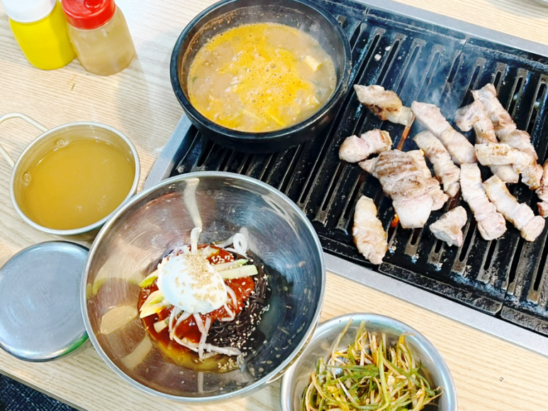 제주똥돼지 이미지