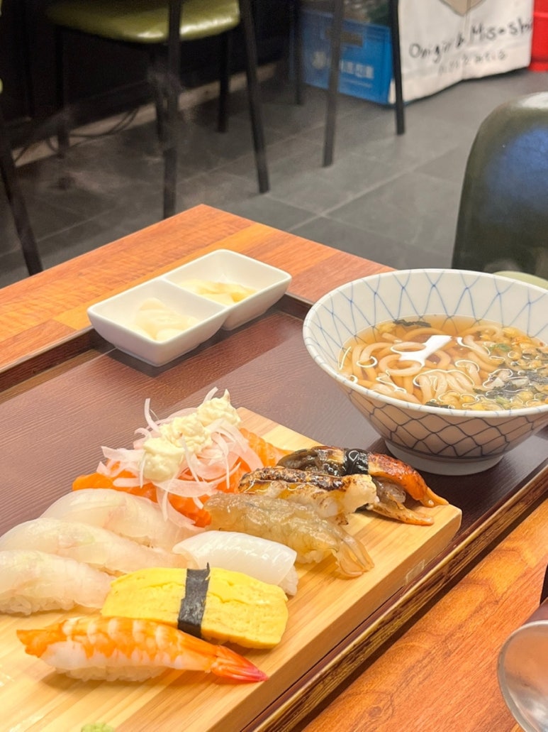 정담초밥 이미지
