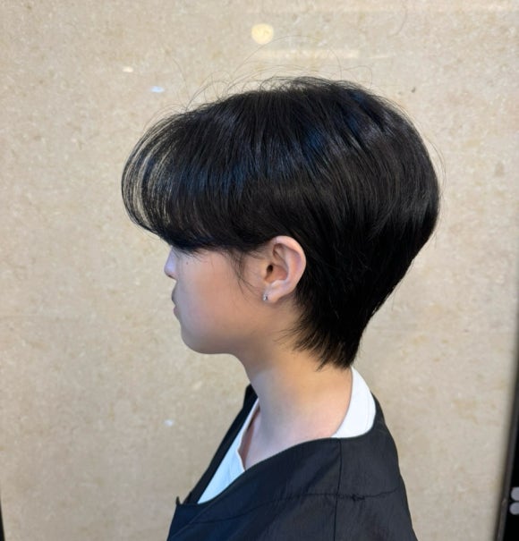 어바웃9 홍대입구 본점 이미지