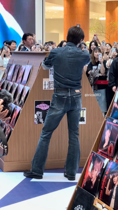 요거트월드 홍대점 이미지