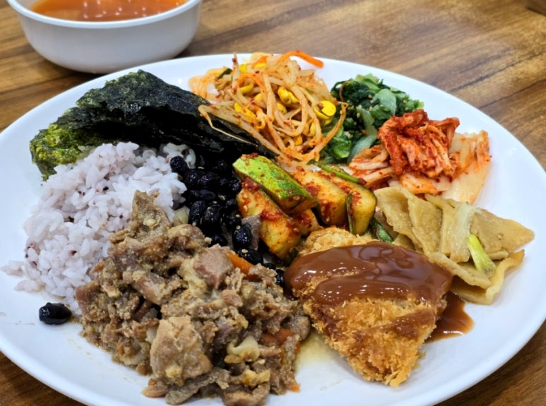 행운부페식당 이미지