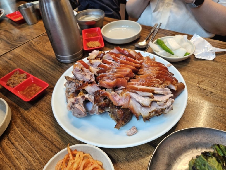 장충화성족발 이미지