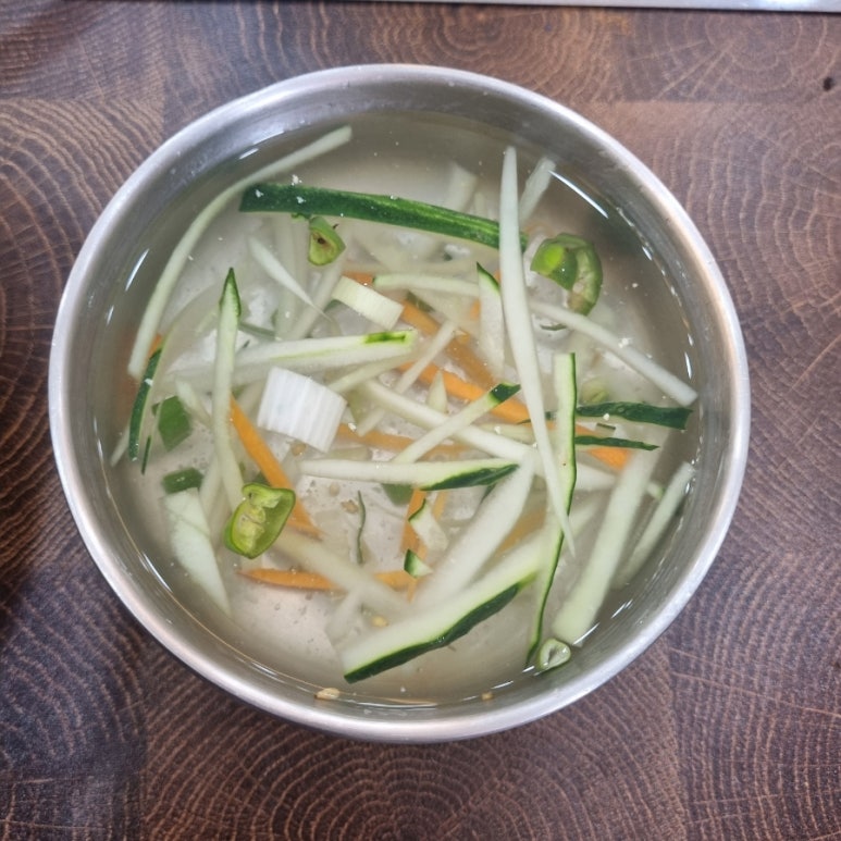 복돼지삼형제 이미지