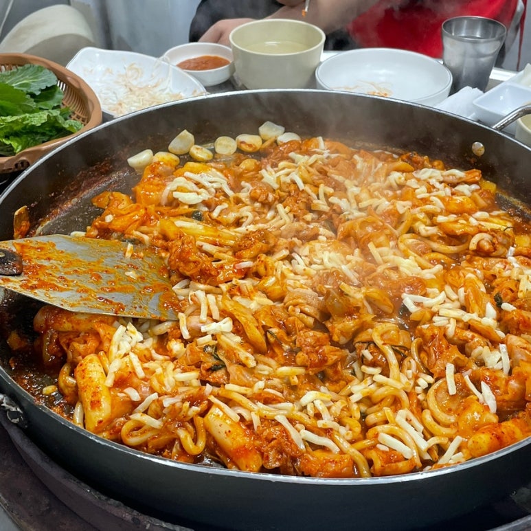 먹고싶닭춘천닭갈비 이미지