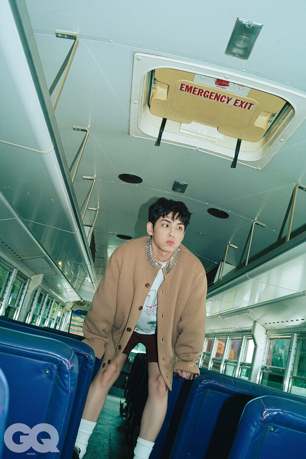 씨에이치앤엠 이미지