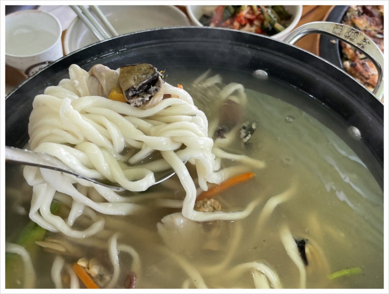 손칼국수 이미지