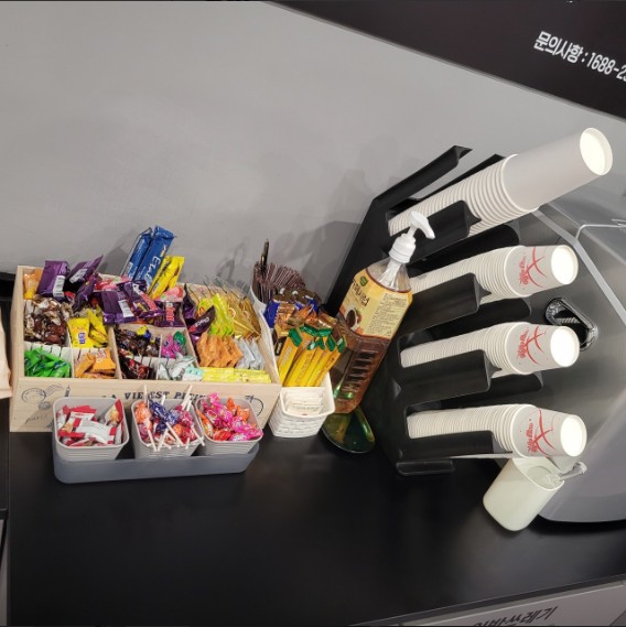 턴온스터디카페신곡점 이미지