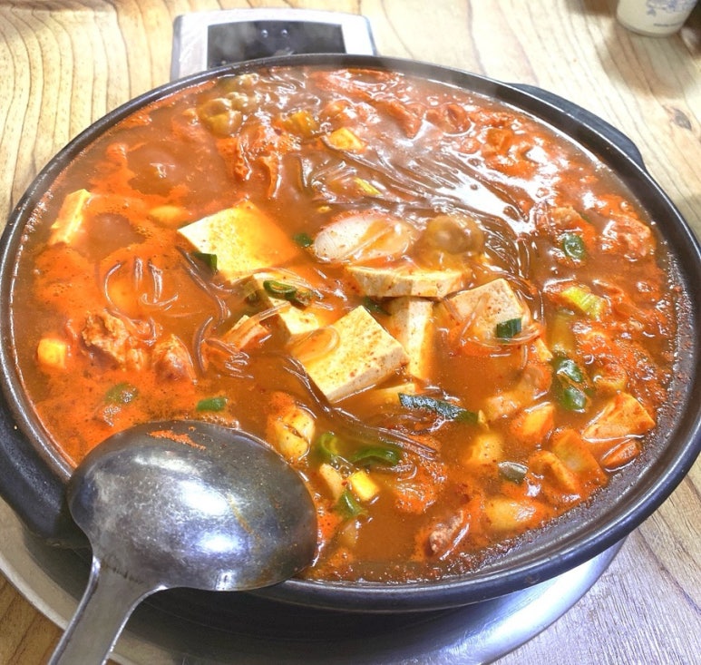 돼지왕자김치공주 이미지