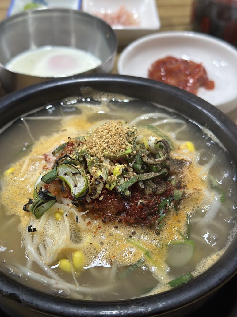 옴팡골콩나물국밥 이미지