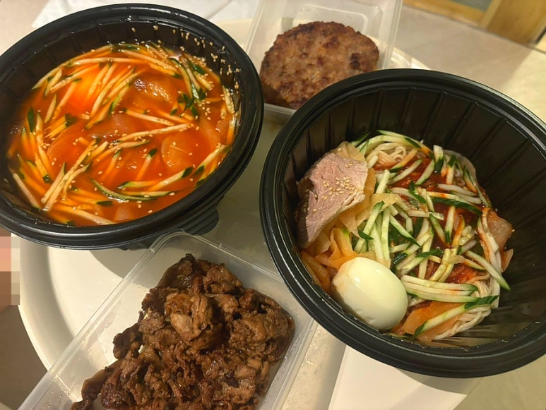 밀면의법칙 이미지