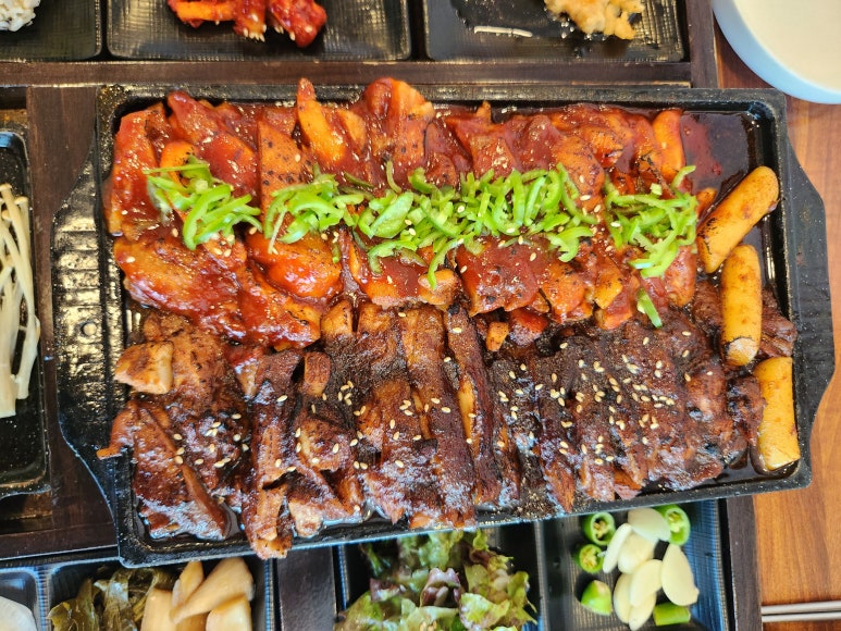 원조보쌈 이미지
