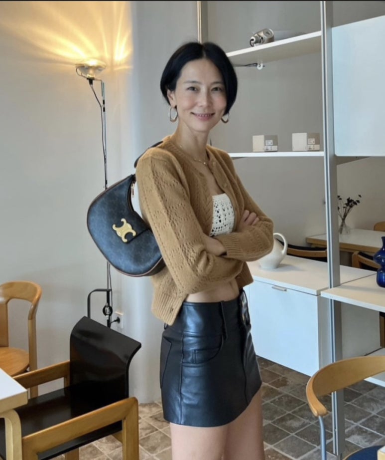 단발머리 이미지
