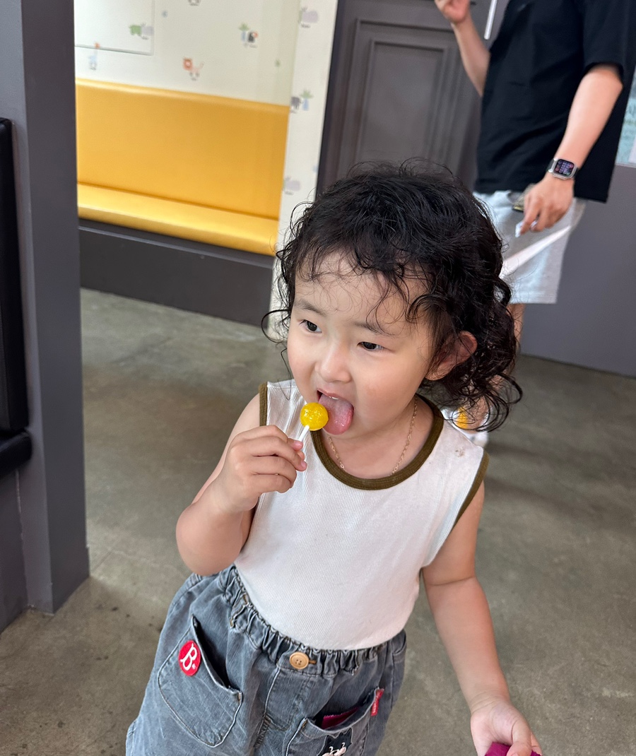 살롱드몽 이미지