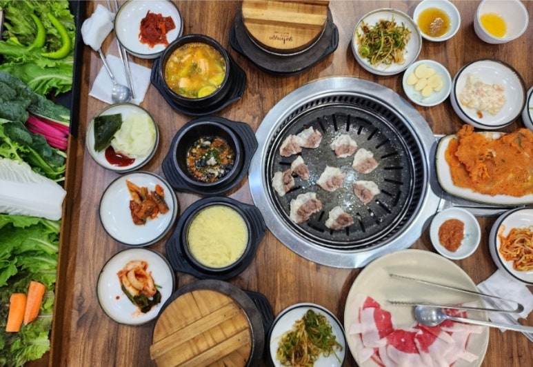 산촌쌈밥 이미지