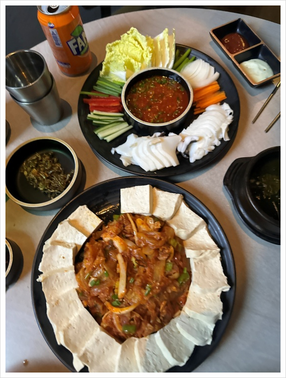 친구랑포차 이미지