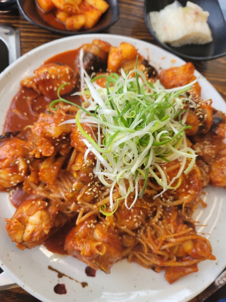 섬집칼국수아구불고기 이미지