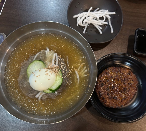 수제냉면떡갈비삼락원냉면 이미지