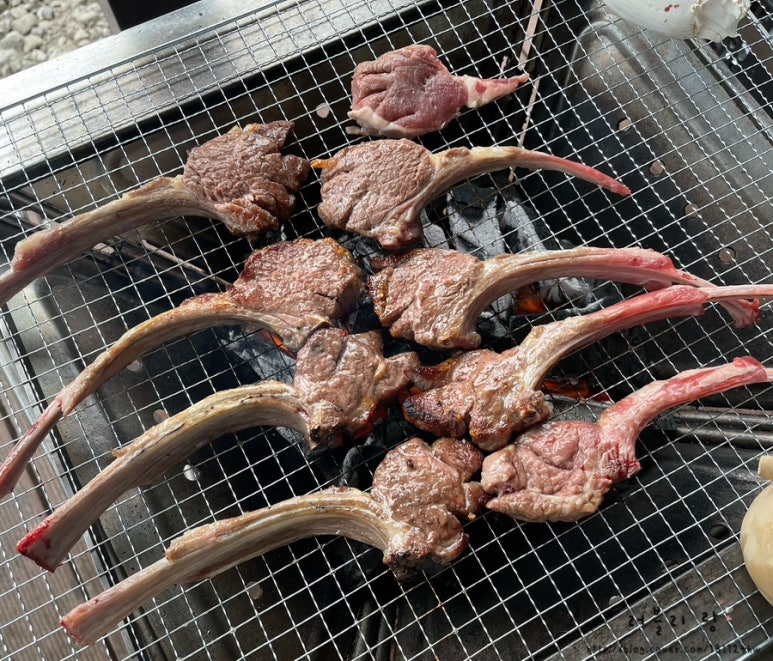 휴레스트 글램핑앤카라반 이미지