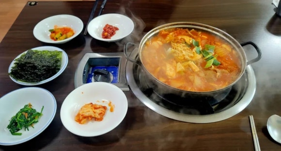 청송김치찌개 이미지