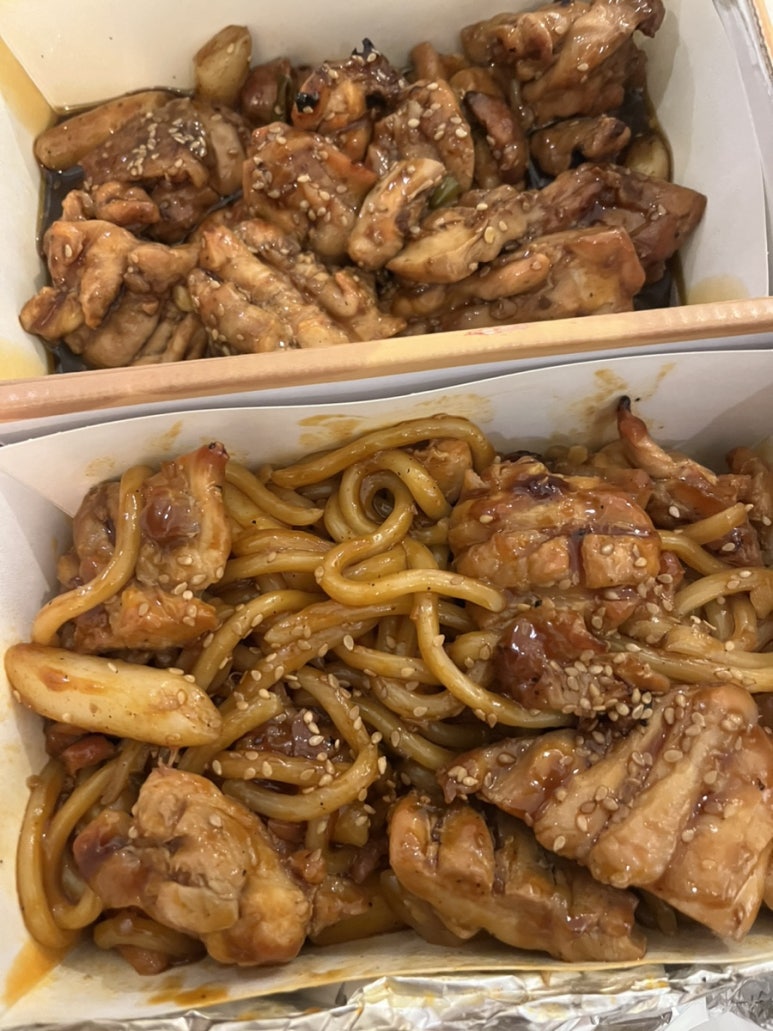 동근이숯불두마리치킨 서울역삼점 사진 3