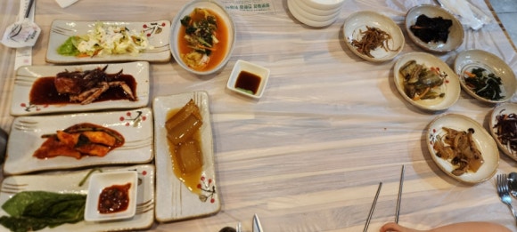 경호생오리 돌솥밥 이미지