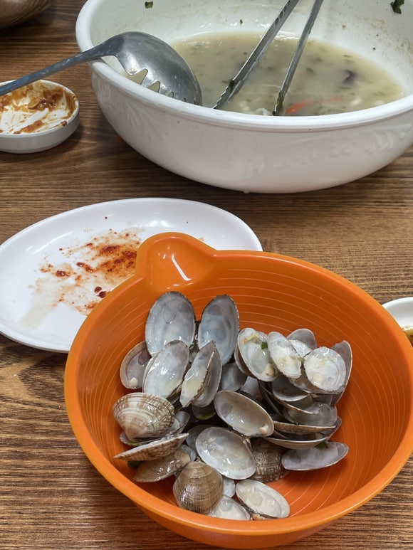 창포바지락칼국수 이미지