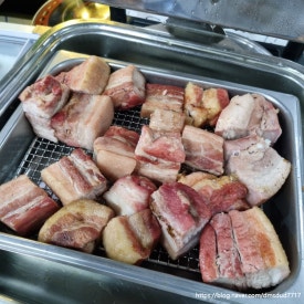 훈제뷔페식당 이미지