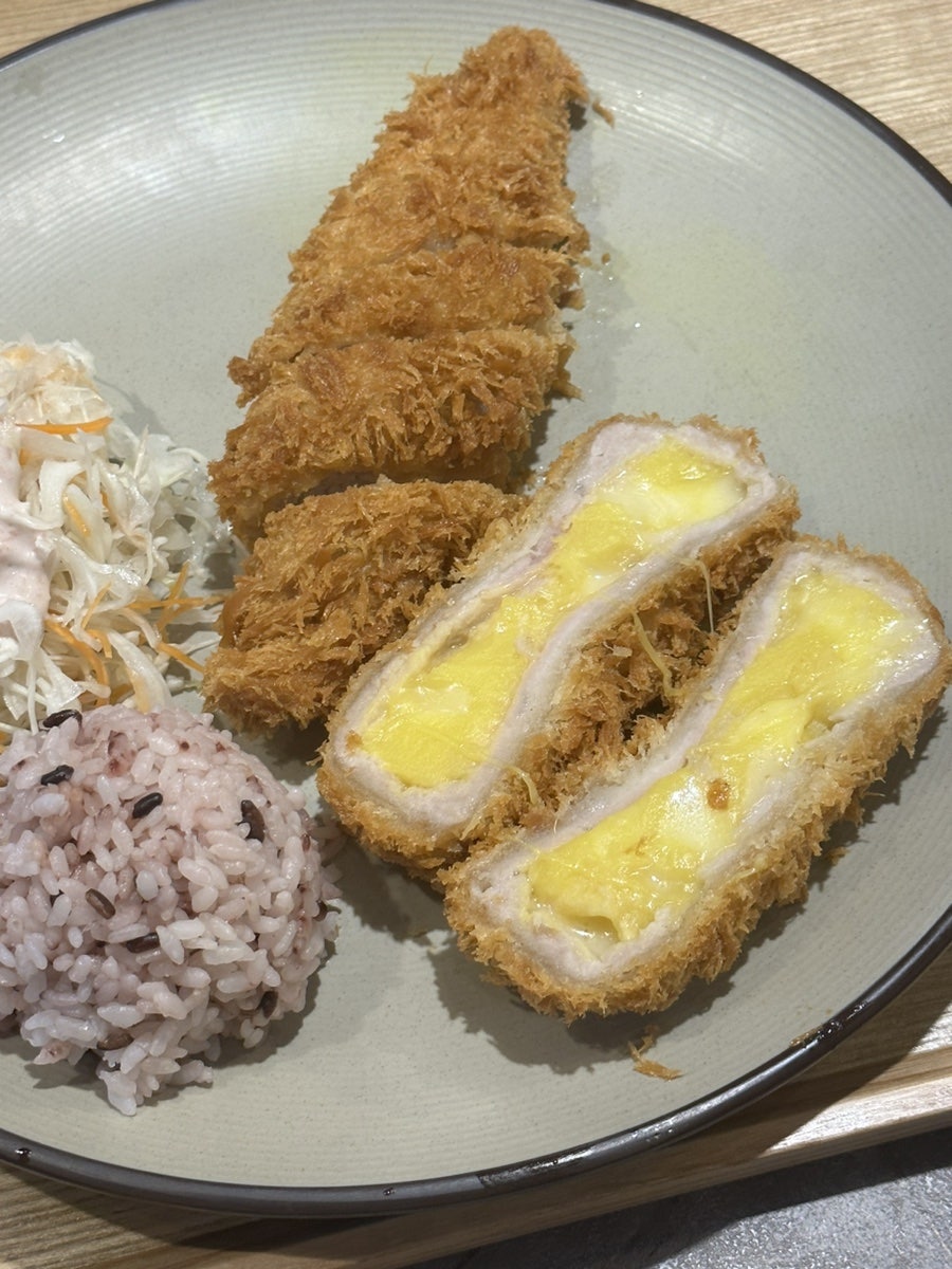 야미돈까스 이미지
