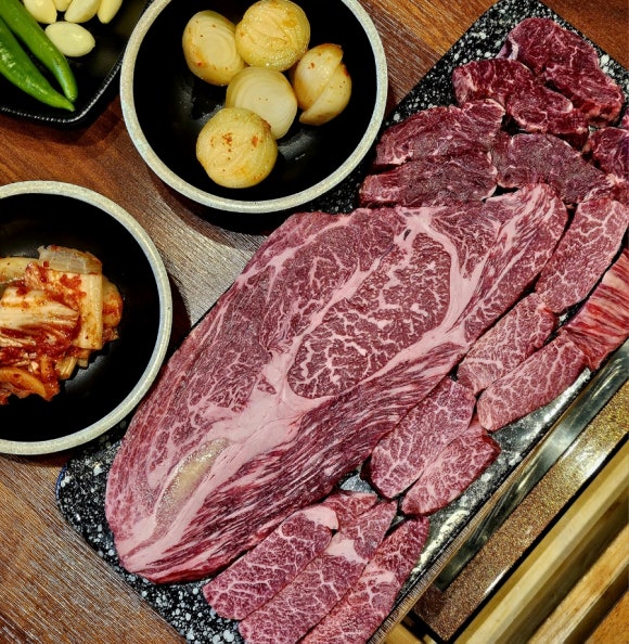 백년한우정육식당 이미지