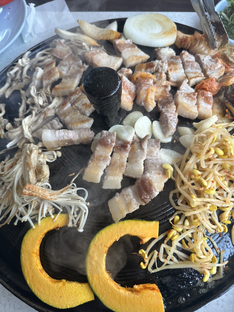 시골솥단지삼겹살 이미지