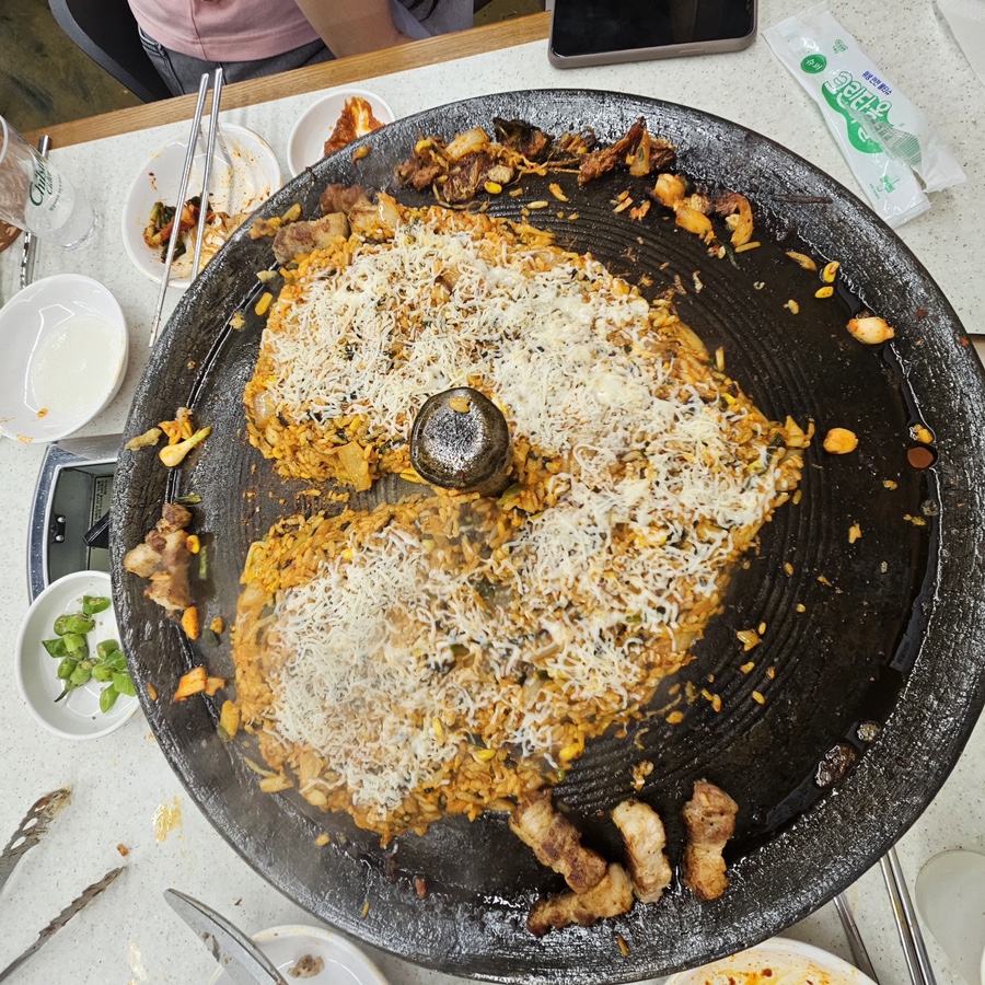 싹쓰리솥뚜껑 김치삼겹살 민락1지구점 이미지