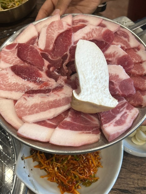 약돌참숯뒷고기 이미지