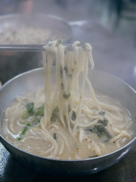 고향집 옛날 칼국수 이미지