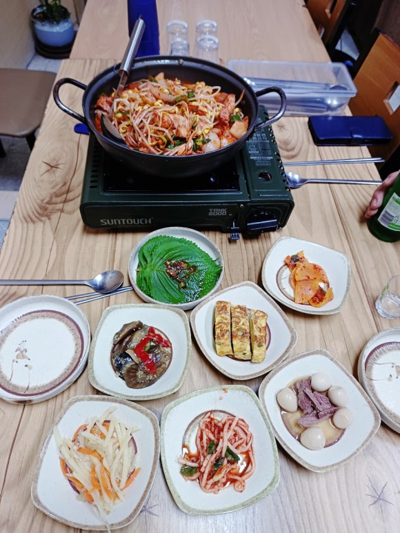 고기뜸뿍국물두루치기 이미지