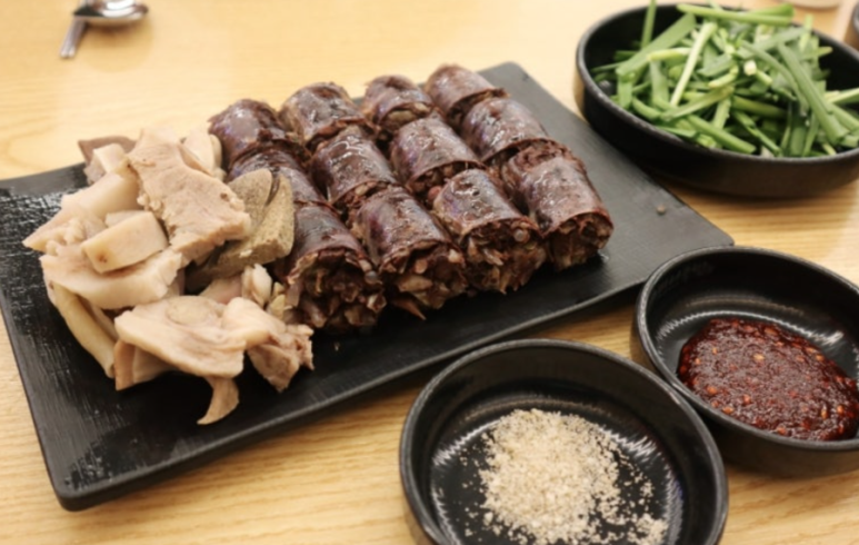 마니국밥 이미지